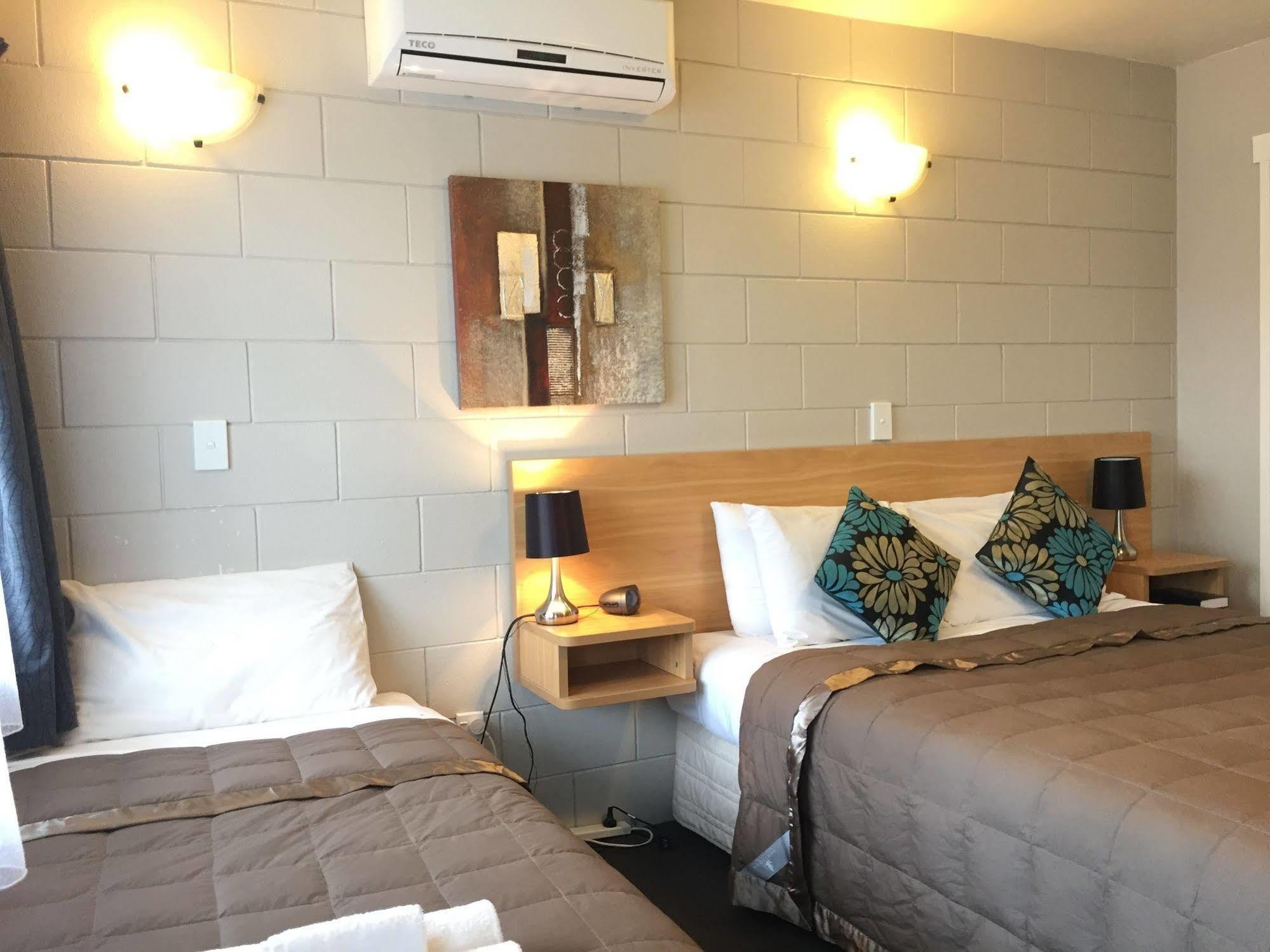 Boundary Court Motor Inn Hamilton Eksteriør bilde
